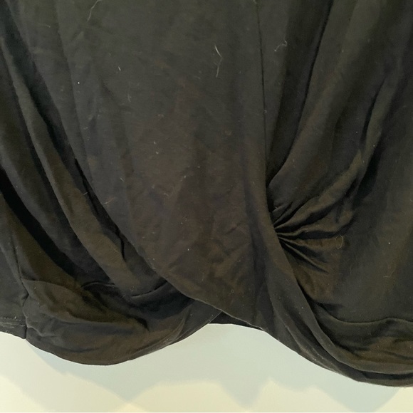 Good American Crop Top. - Picture 3 of 4